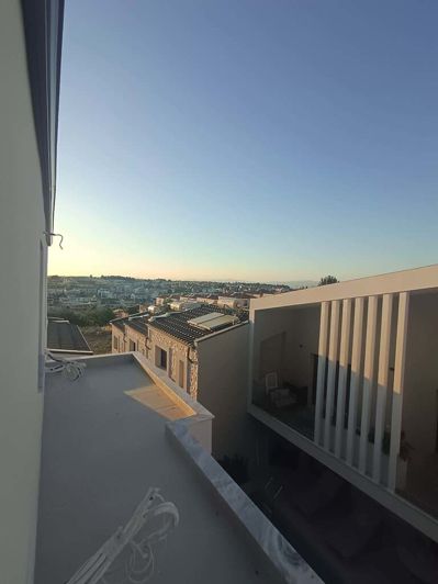 Image No.18-2 Bed Maisonette for sale