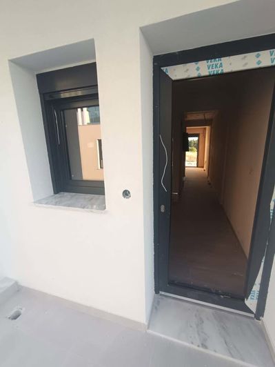 Image No.4-2 Bed Maisonette for sale