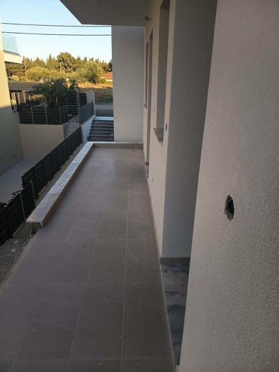 Image No.5-2 Bed Maisonette for sale