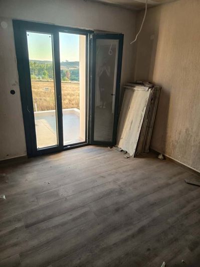 Image No.19-2 Bed Maisonette for sale