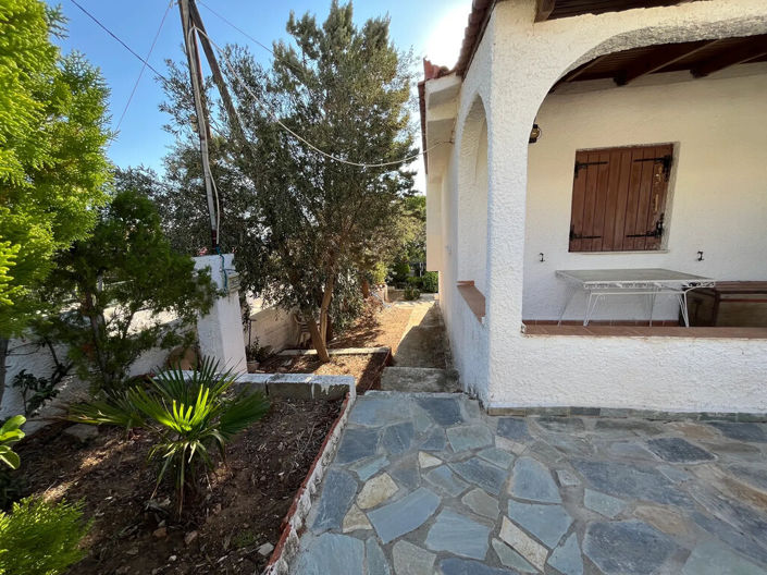 Image No.21-Propriété de 3 chambres à vendre à Porto Rafti