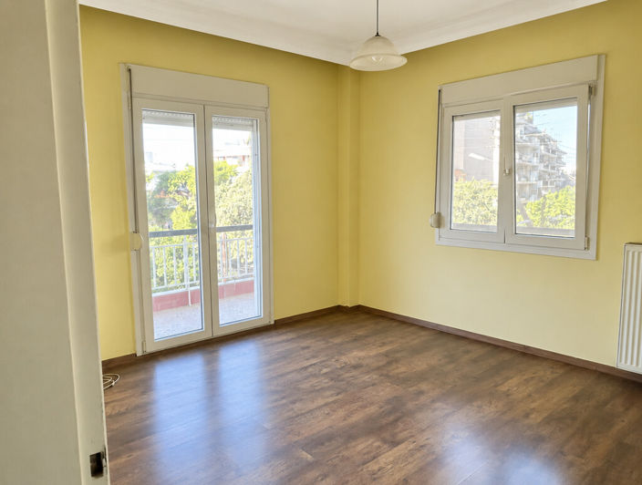 Image No.2-3 Bed Flat for sale