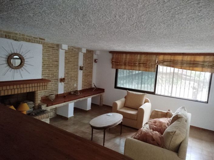 Image No.4-Propriété de 4 chambres à vendre à Kineta