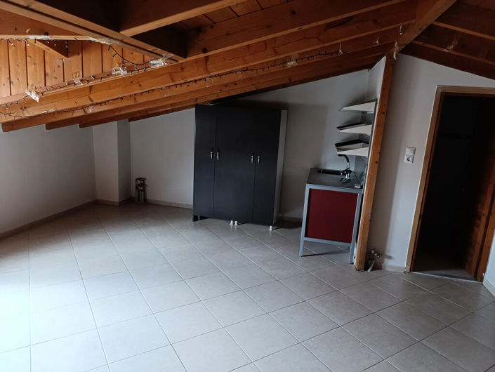 Image No.12-3 Bed Maisonette for sale