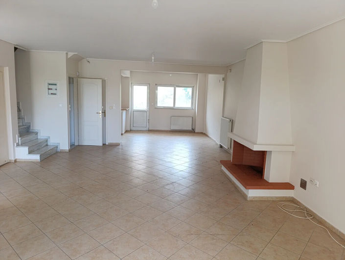 Image No.4-3 Bed Maisonette for sale