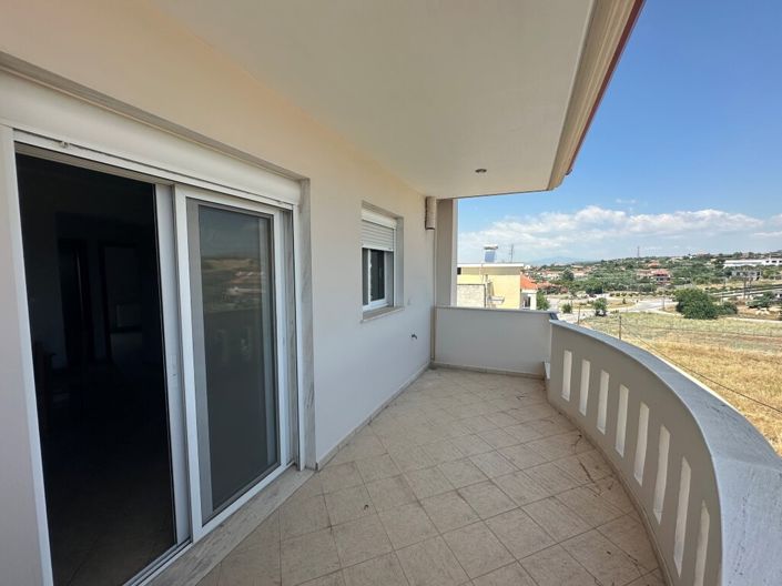 Image No.9-3 Bed Flat for sale