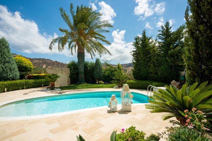 Image No.2-Villa de 7 chambres à vendre à Gouves