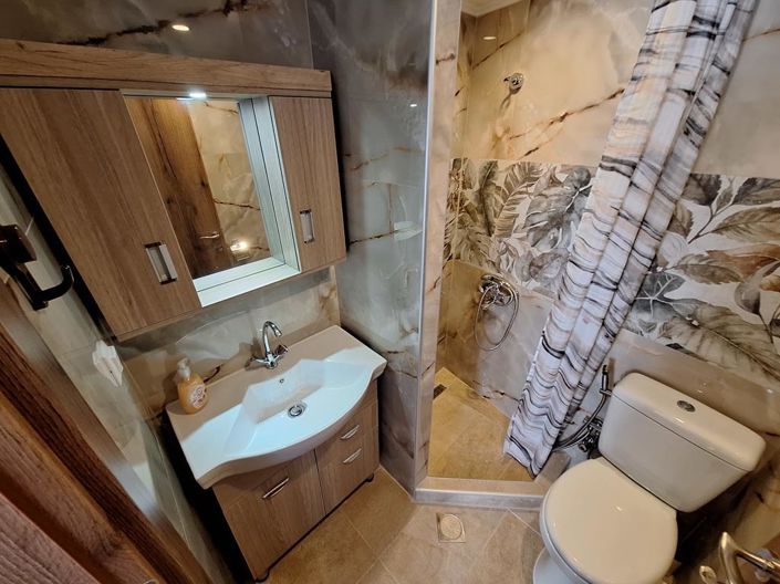 Image No.11-1 Bed Maisonette for sale
