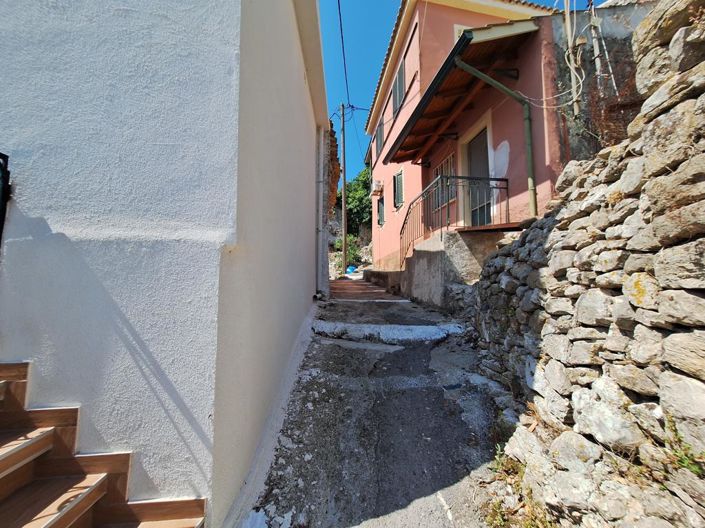 Image No.19-1 Bed Maisonette for sale