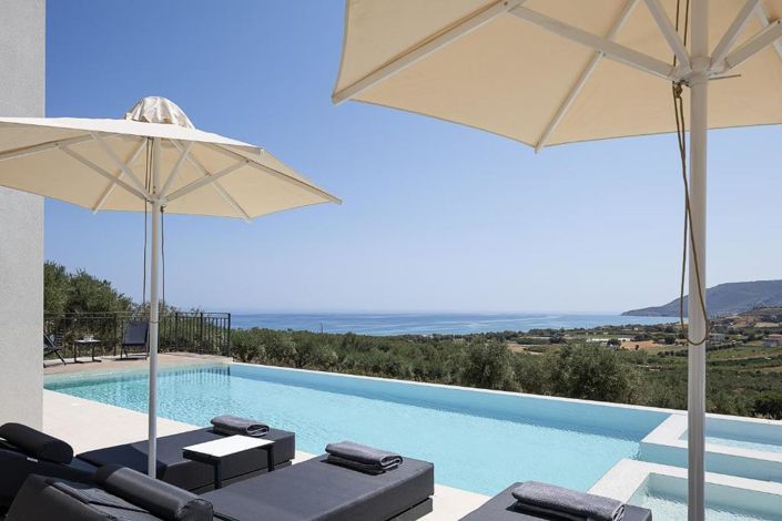 Image No.2-5 Bed Villa for sale