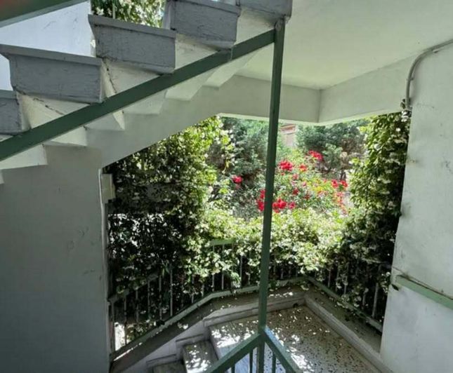 Image No.11-2 Bed Flat for sale