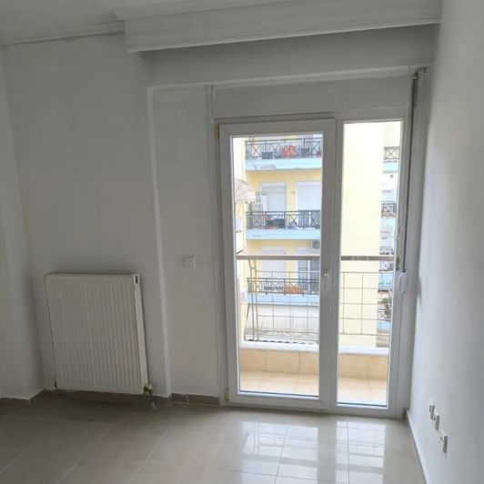 Image No.10-3 Bed Flat for sale