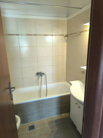 Image No.15-3 Bed Flat for sale