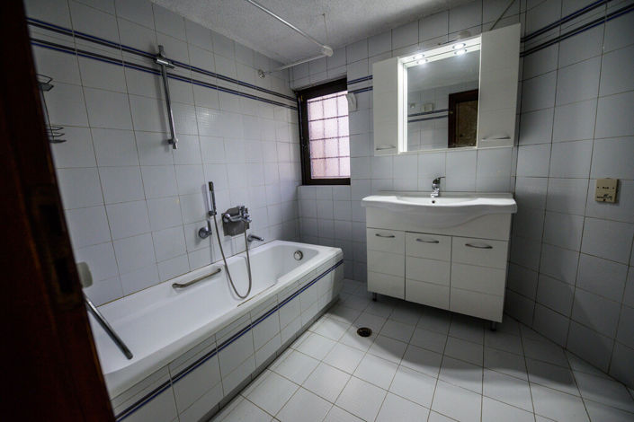Image No.18-2 Bed Property for sale