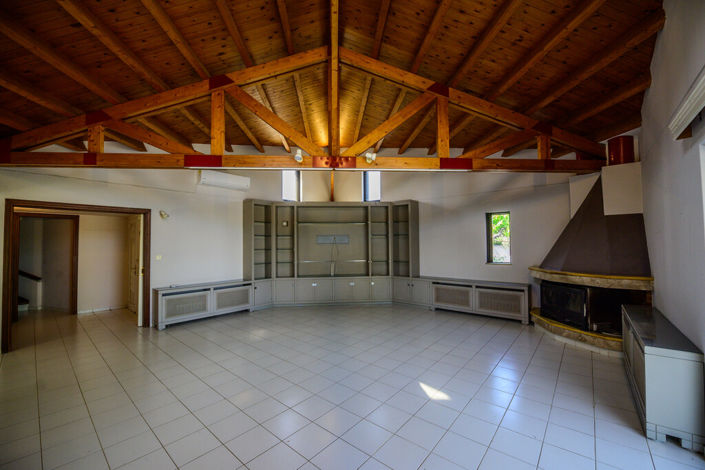 Image No.20-2 Bed Property for sale