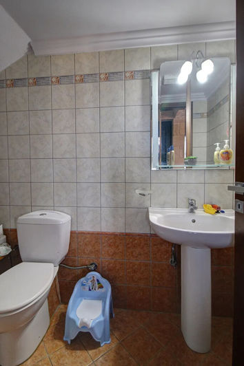 Image No.11-3 Bed Maisonette for sale