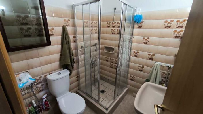 Image No.14-3 Bed Flat for sale