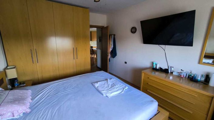 Image No.17-3 Bed Flat for sale