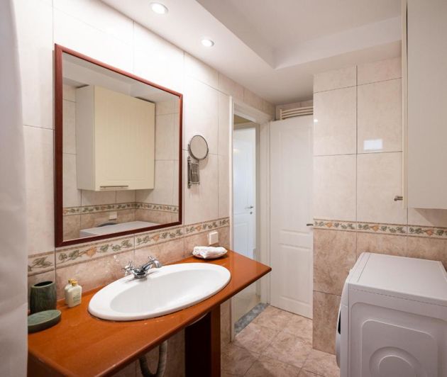 Image No.18-3 Bed Villa for sale