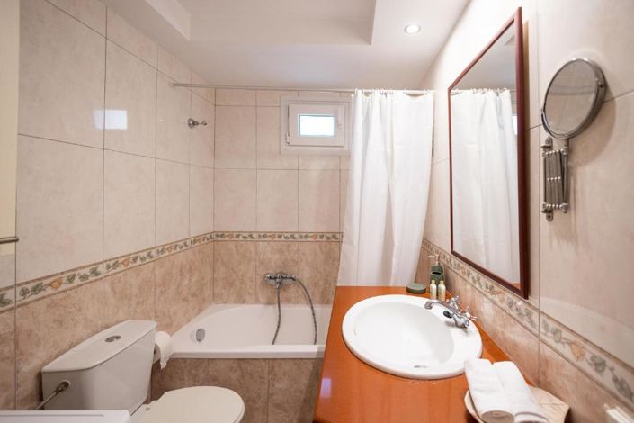 Image No.19-3 Bed Villa for sale
