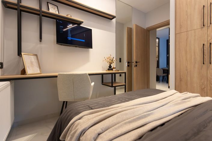 Image No.8-2 Bed Flat for sale
