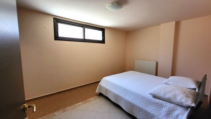 Image No.15-Villa for sale