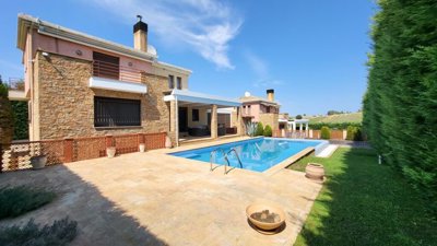 Photo 2 - Villa 600 m² in Central Macedonia