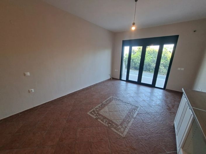 Image No.6-1 Bed Flat for sale