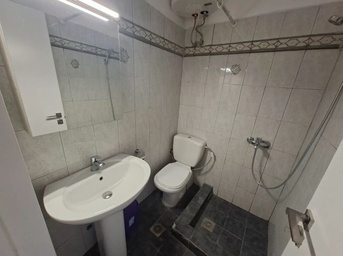 Image No.9-1 Bed Flat for sale