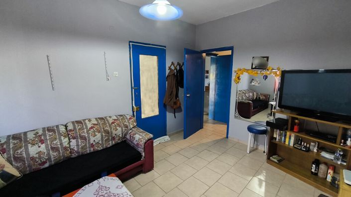 Image No.12-3 Bed Property for sale