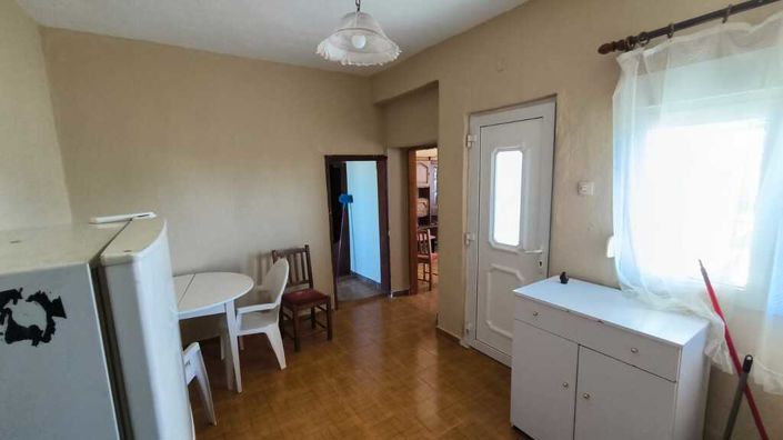 Image No.12-3 Bed Property for sale