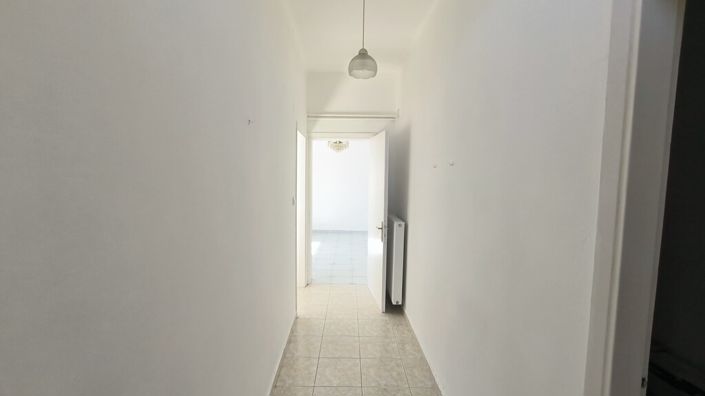 Image No.13-2 Bed Property for sale