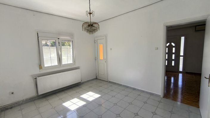 Image No.8-2 Bed Property for sale
