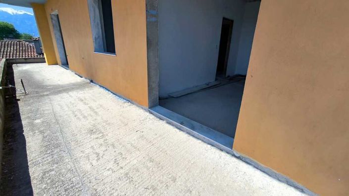 Image No.20-3 Bed Flat for sale