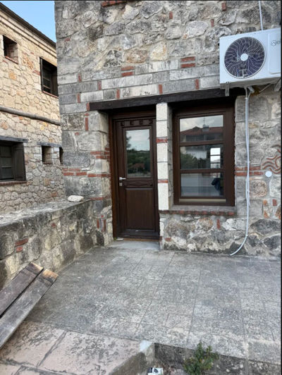 Image No.14-2 Bed Flat for sale