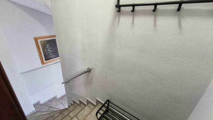Image No.19-3 Bed Maisonette for sale