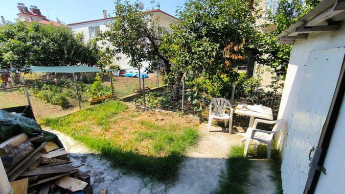 Image No.22-3 Bed Maisonette for sale