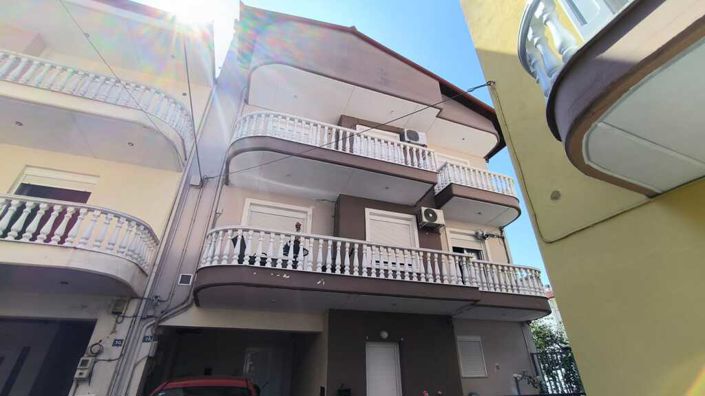 Image No.27-3 Bed Maisonette for sale
