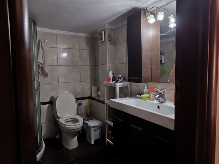 Image No.12-2 Bed Flat for sale