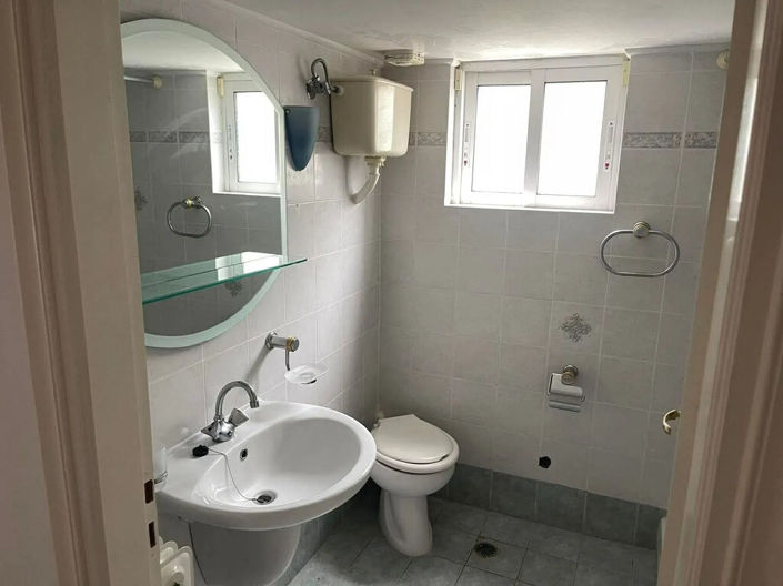 Image No.18-4 Bed Property for sale