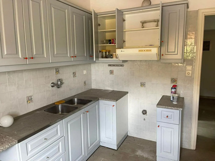 Image No.19-4 Bed Property for sale