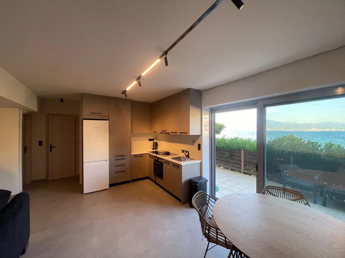 Image No.13-5 Bed Maisonette for sale