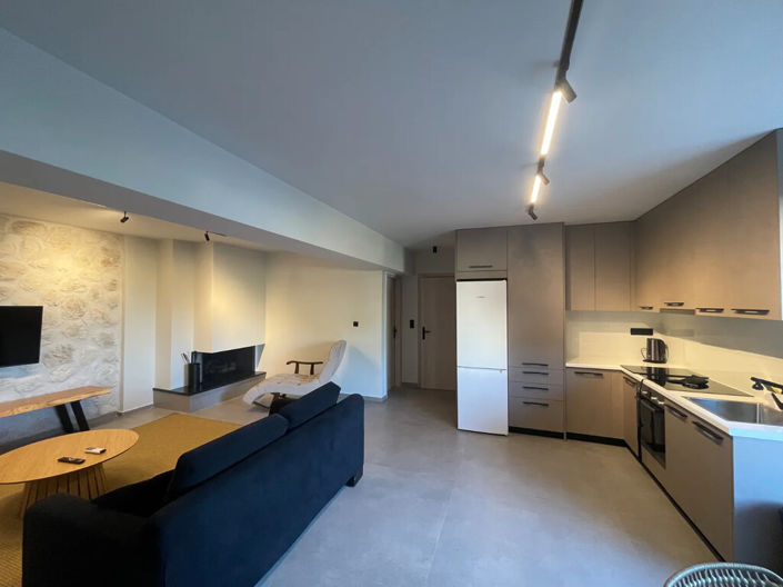 Image No.8-5 Bed Maisonette for sale