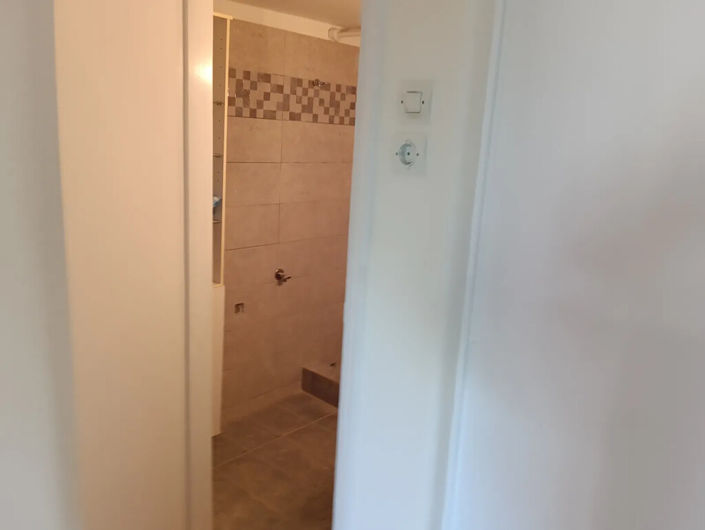 Image No.10-2 Bed Flat for sale
