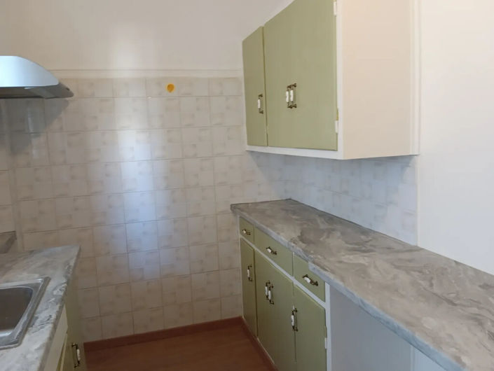 Image No.6-2 Bed Flat for sale