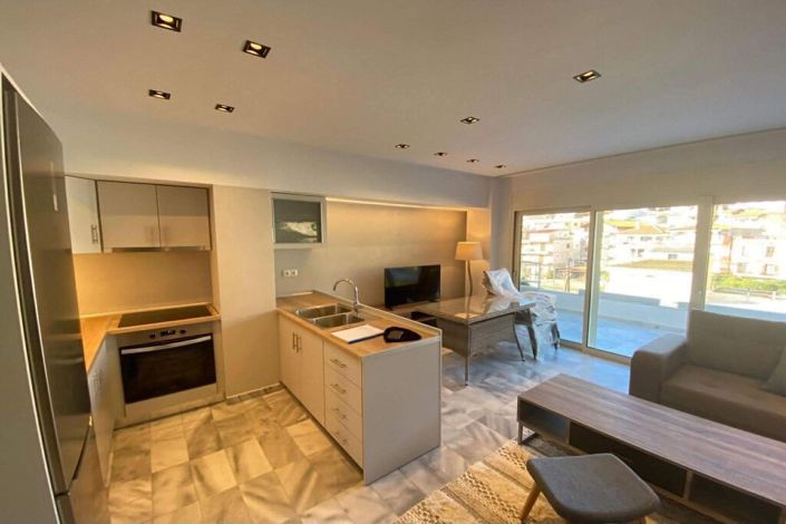 Image No.4-2 Bed Flat for sale