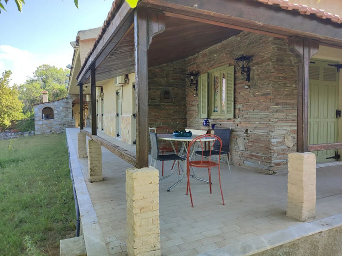 Image No.2-4 Bed Property for sale