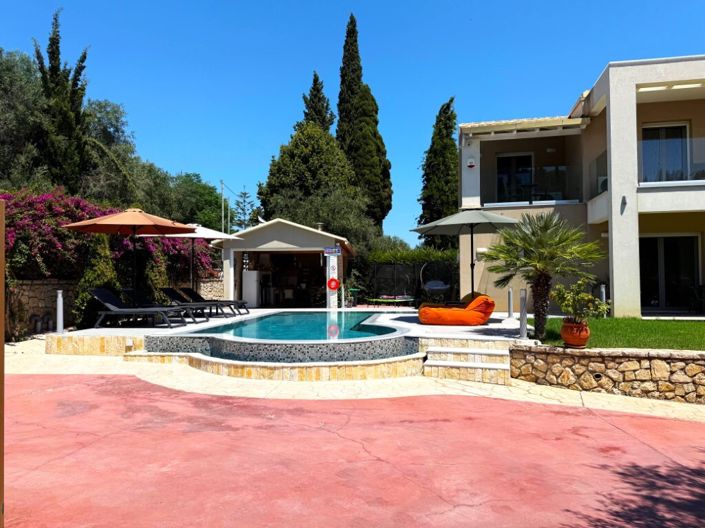 Image No.8-3 Bed Villa for sale