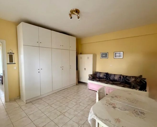 Image No.6-2 Bed Flat for sale