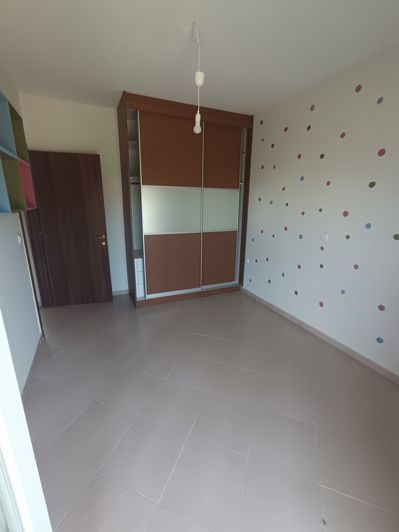 Image No.12-2 Bed Flat for sale